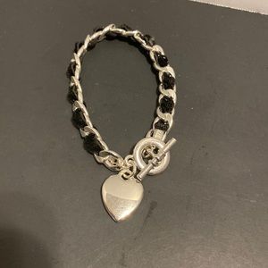 Silver tone and black heart charm metal bracelet 8 inches